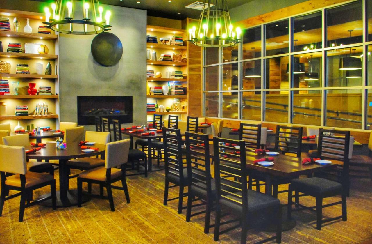  | DoubleTree by Hilton Hotel Reading