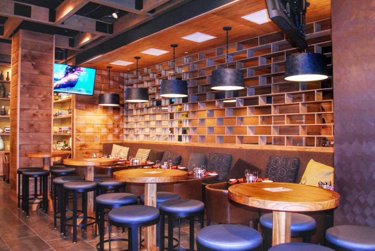 | DoubleTree by Hilton Hotel Reading
