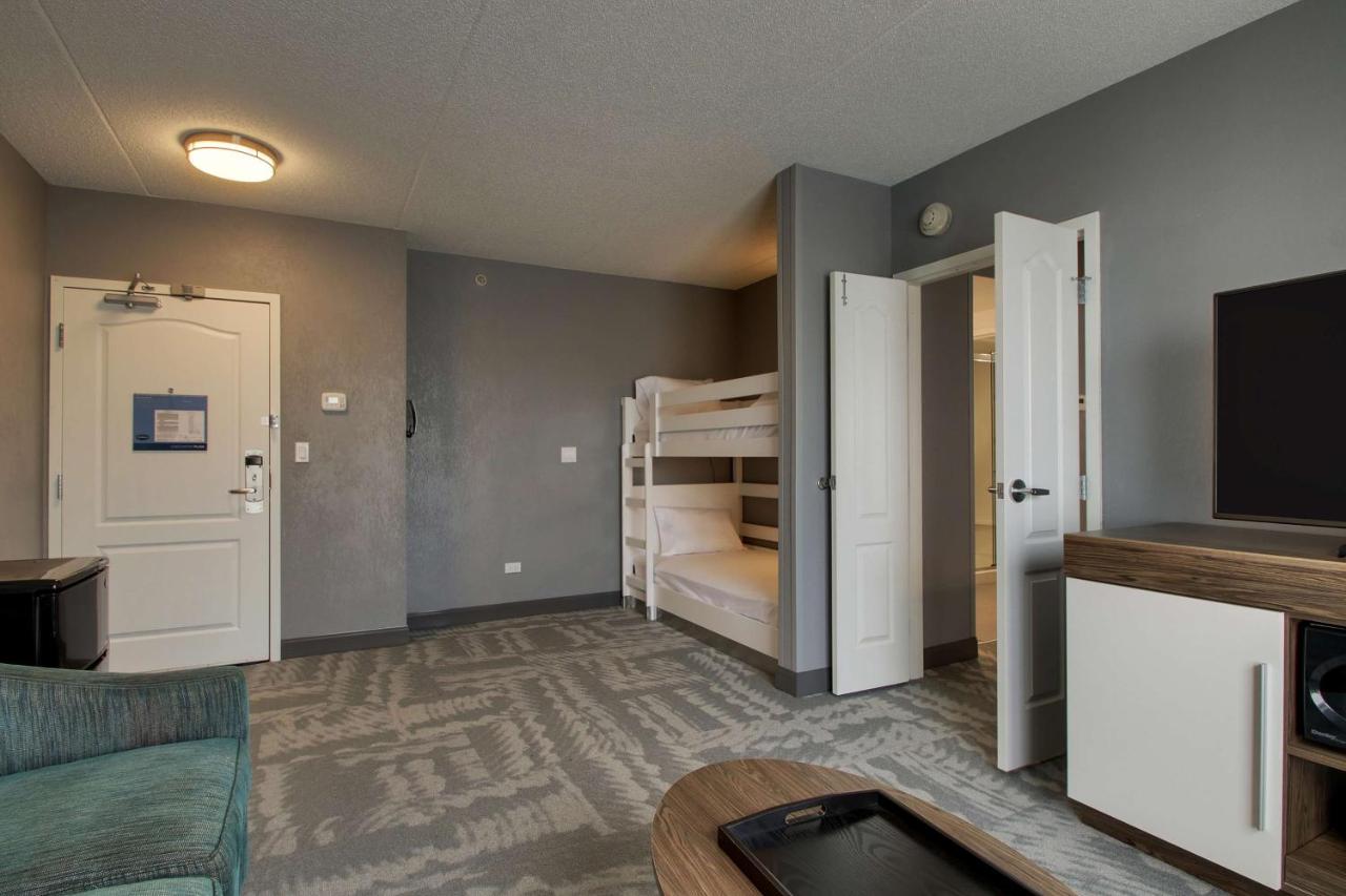 One-Bedroom King Suite with Sofa Bed - Non-Smoking at Hampton Inn & Suites Chicago/Aurora