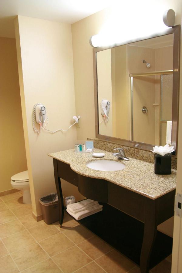 King Room at Hampton Inn Topeka