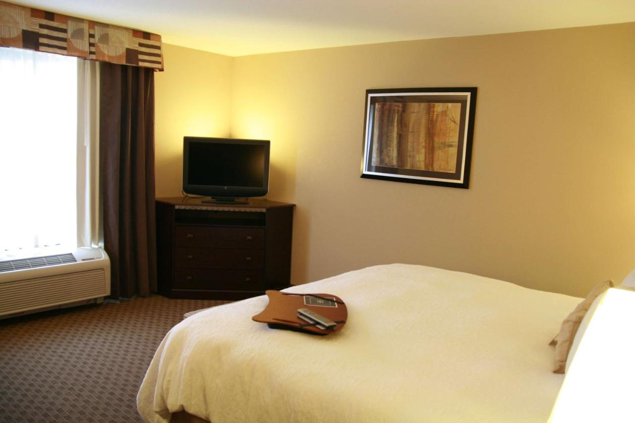 King Room at Hampton Inn Topeka