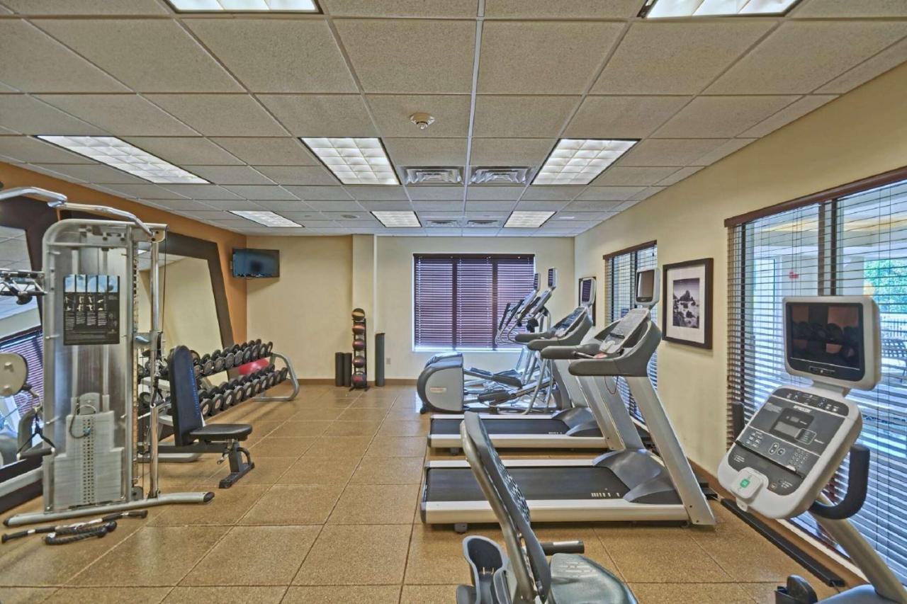 | Hilton Garden Inn by Hilton Mount Laurel