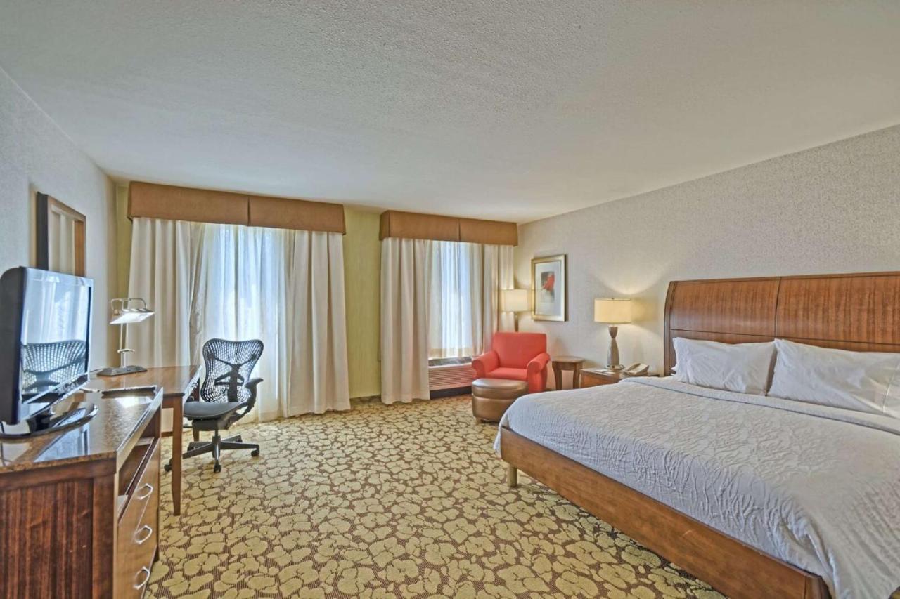 | Hilton Garden Inn by Hilton Mount Laurel
