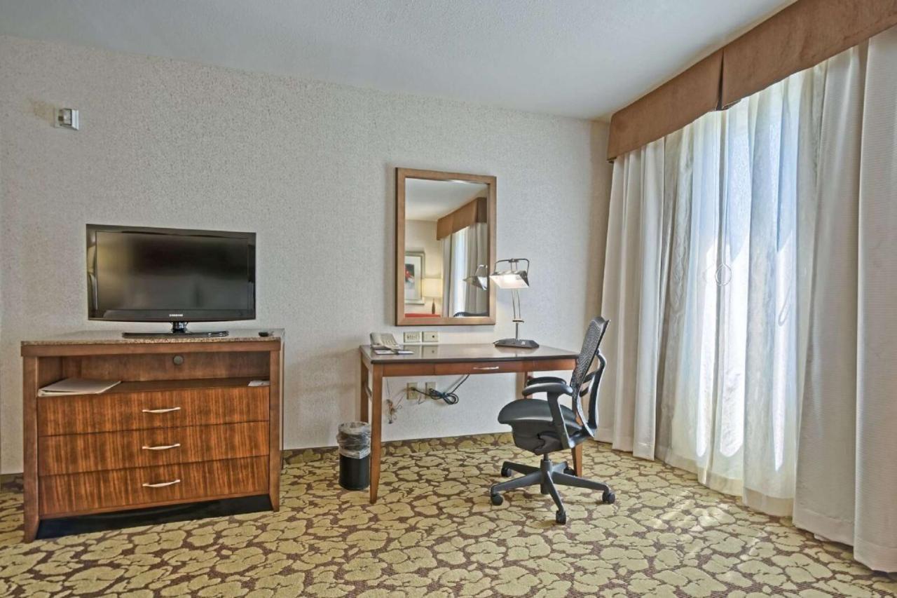 | Hilton Garden Inn by Hilton Mount Laurel