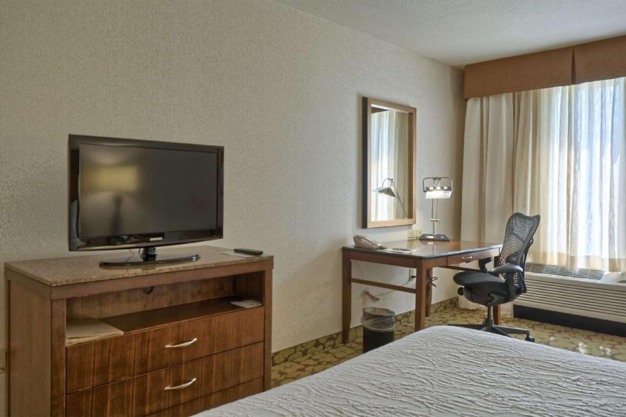 | Hilton Garden Inn by Hilton Mount Laurel