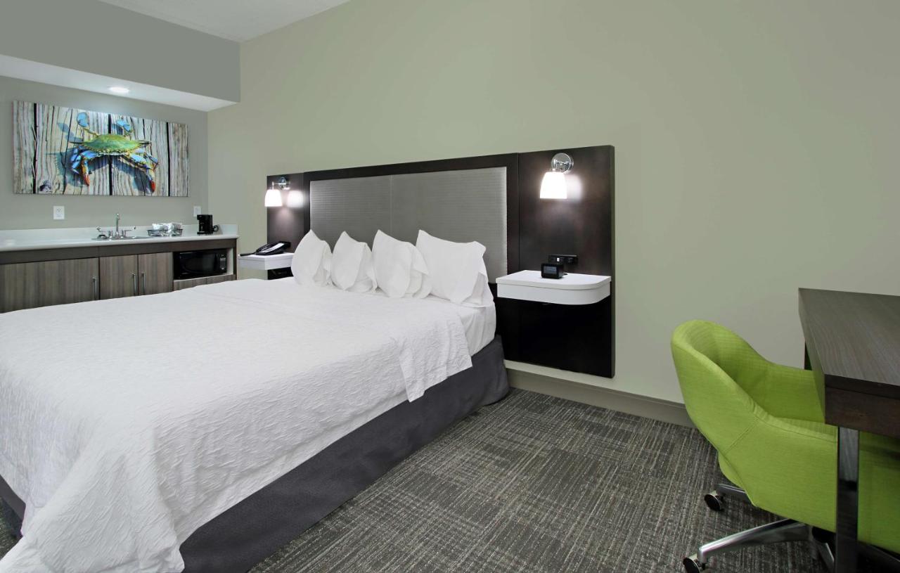King Studio Suite - Non-Smoking at Hampton Inn Hagerstown-I-81
