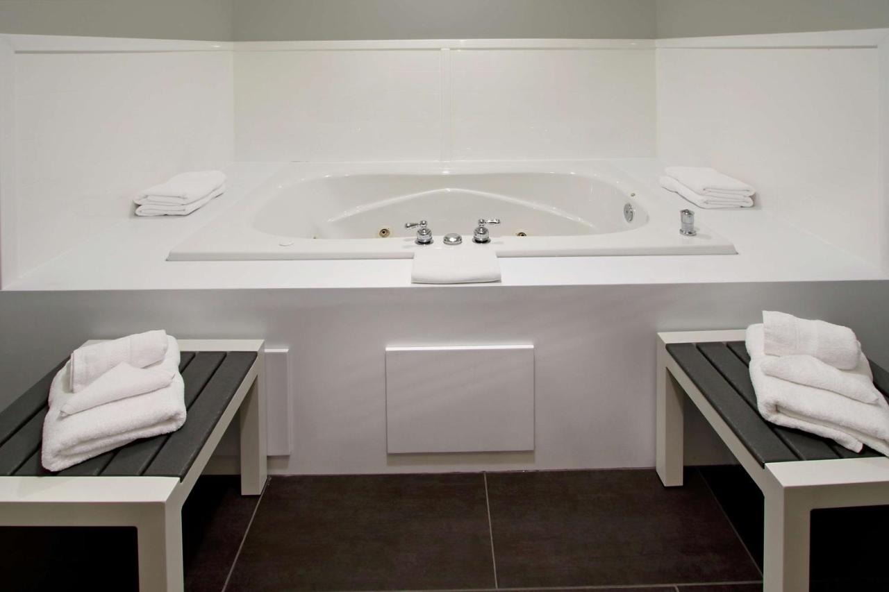 King Studio Suite - Non-Smoking at Hampton Inn Hagerstown-I-81