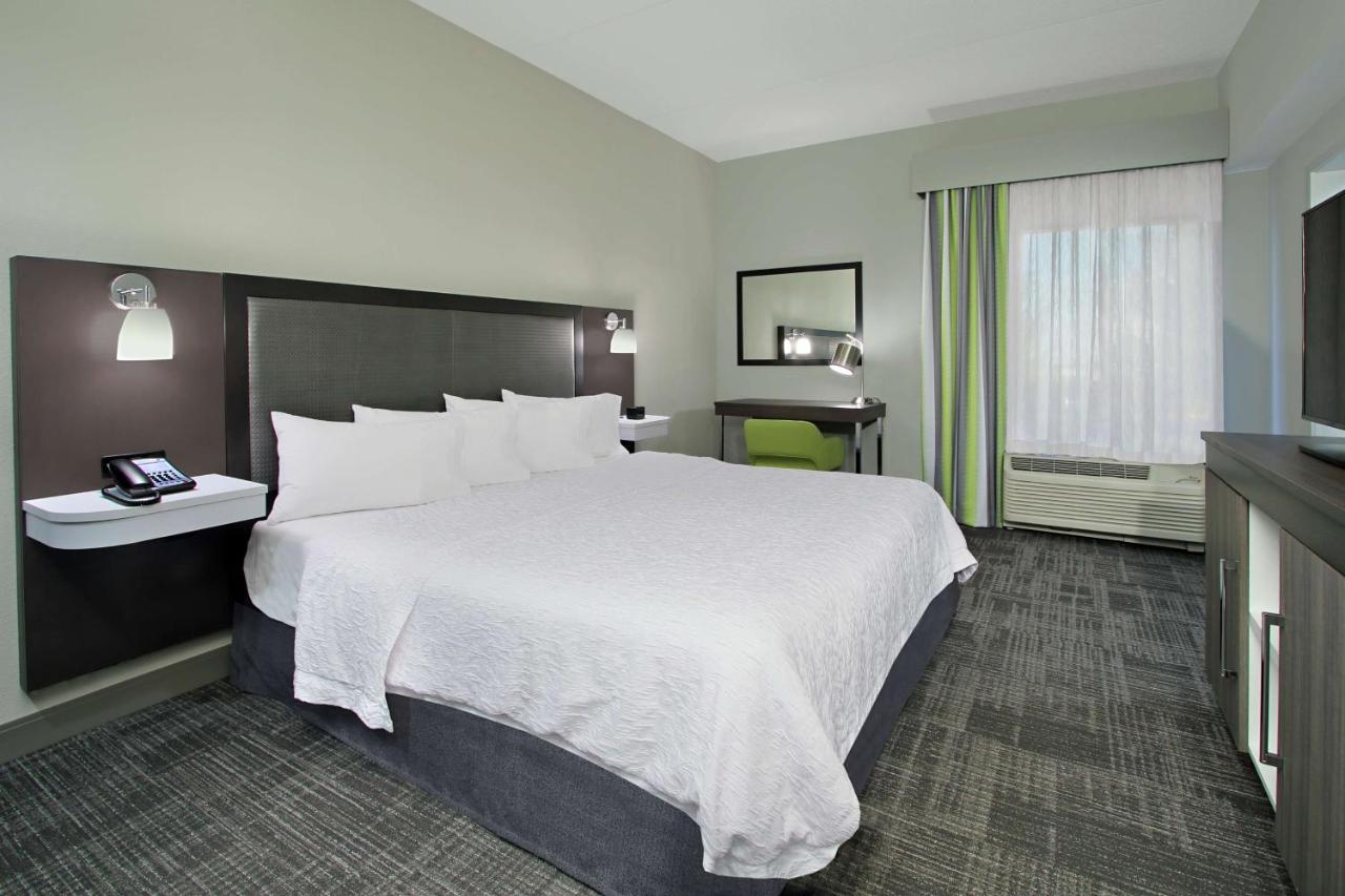King Studio Suite - Non-Smoking at Hampton Inn Hagerstown-I-81
