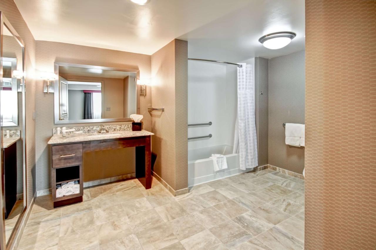 | Homewood Suites by Hilton Bridgewater/Branchburg