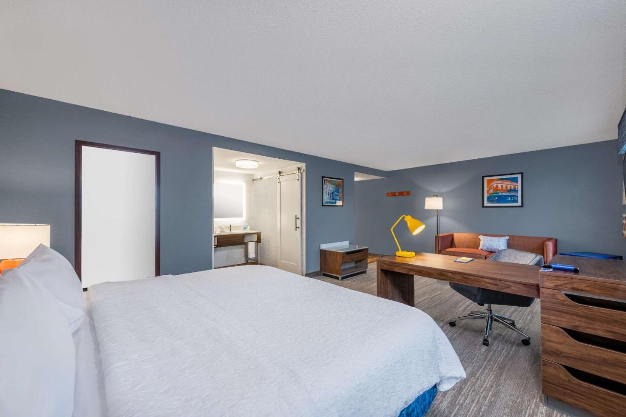 King Studio with Sofa Bed - Non-Smoking at Hampton Inn & Suites Hopkinsville