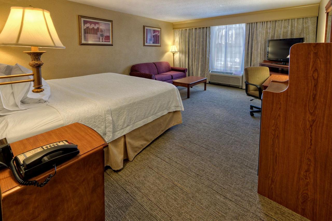 King Room with Sofa Bed - Non-Smoking at Hampton Inn Manning