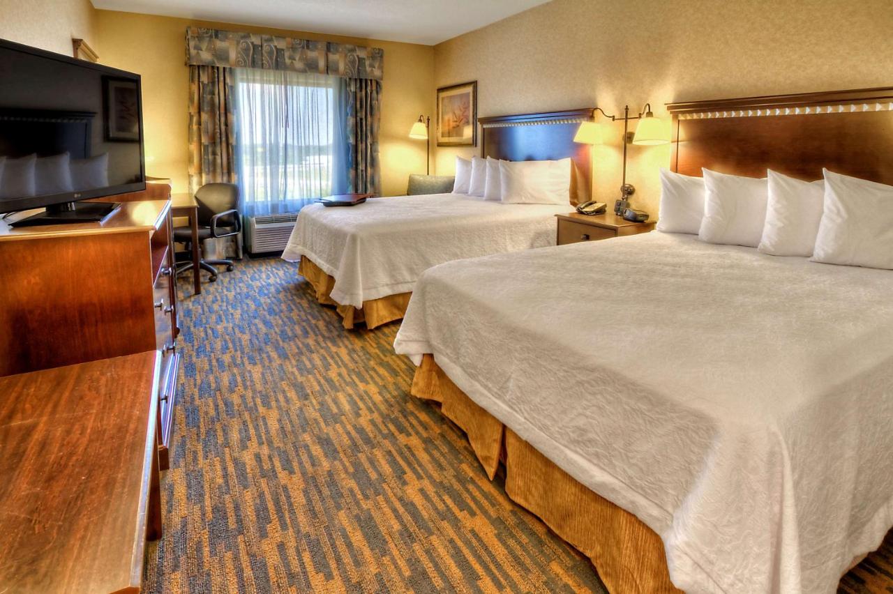 Queen Room with Two Queen Beds - Non-Smoking at Hampton Inn Roanoke Rapids, NC