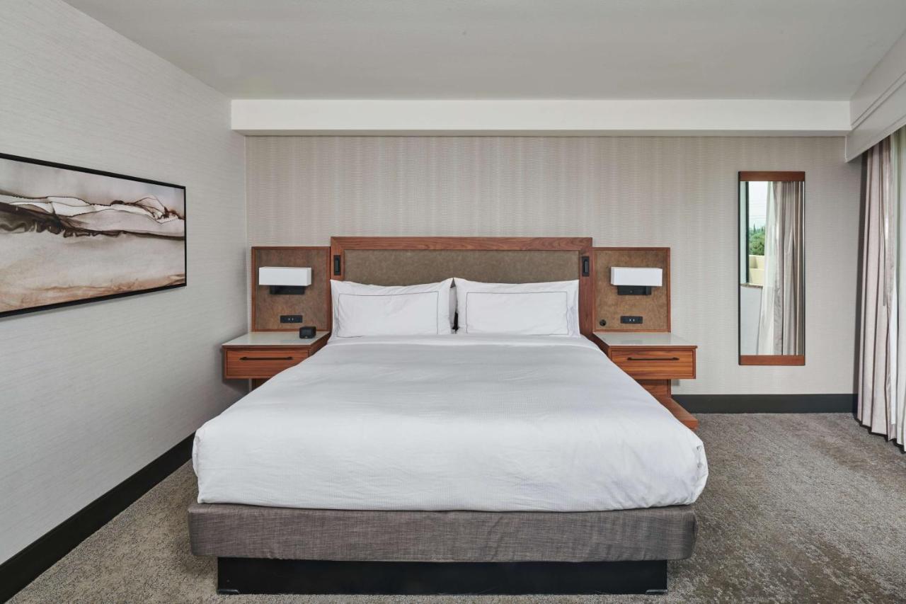 King Suite with Balcony at DoubleTree by Hilton Fullerton