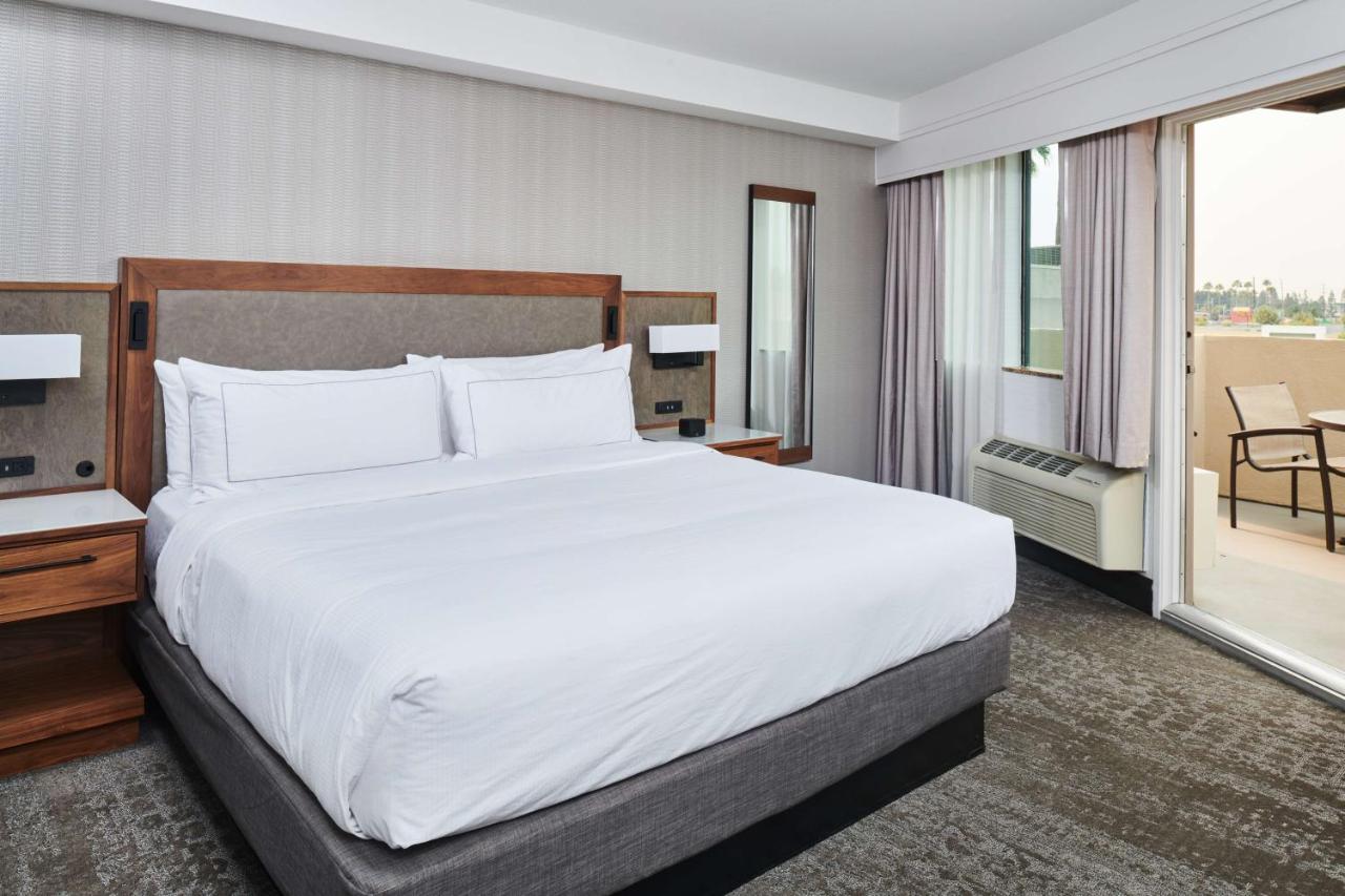 King Suite with Balcony at DoubleTree by Hilton Fullerton