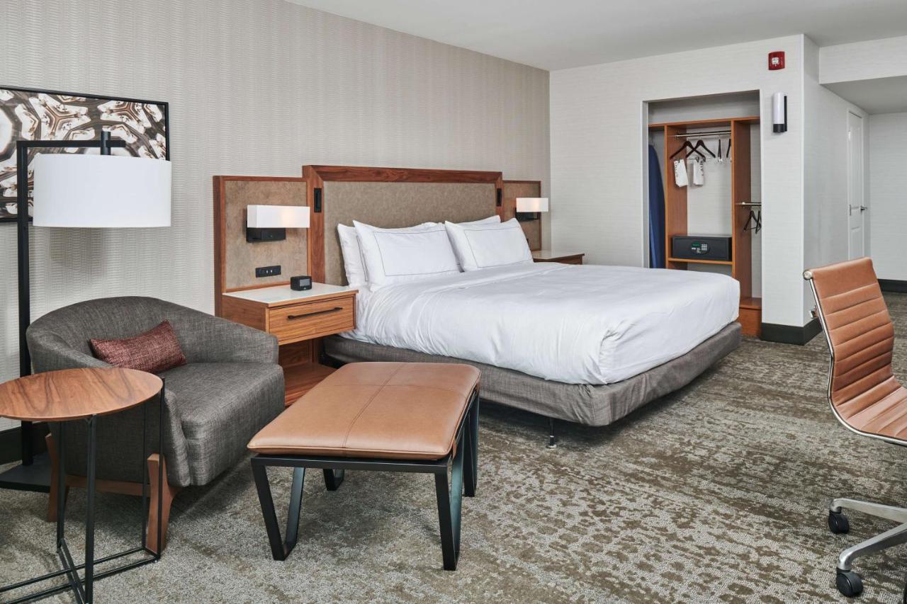 King Room - Mobility/Hearing Accessible at DoubleTree by Hilton Fullerton