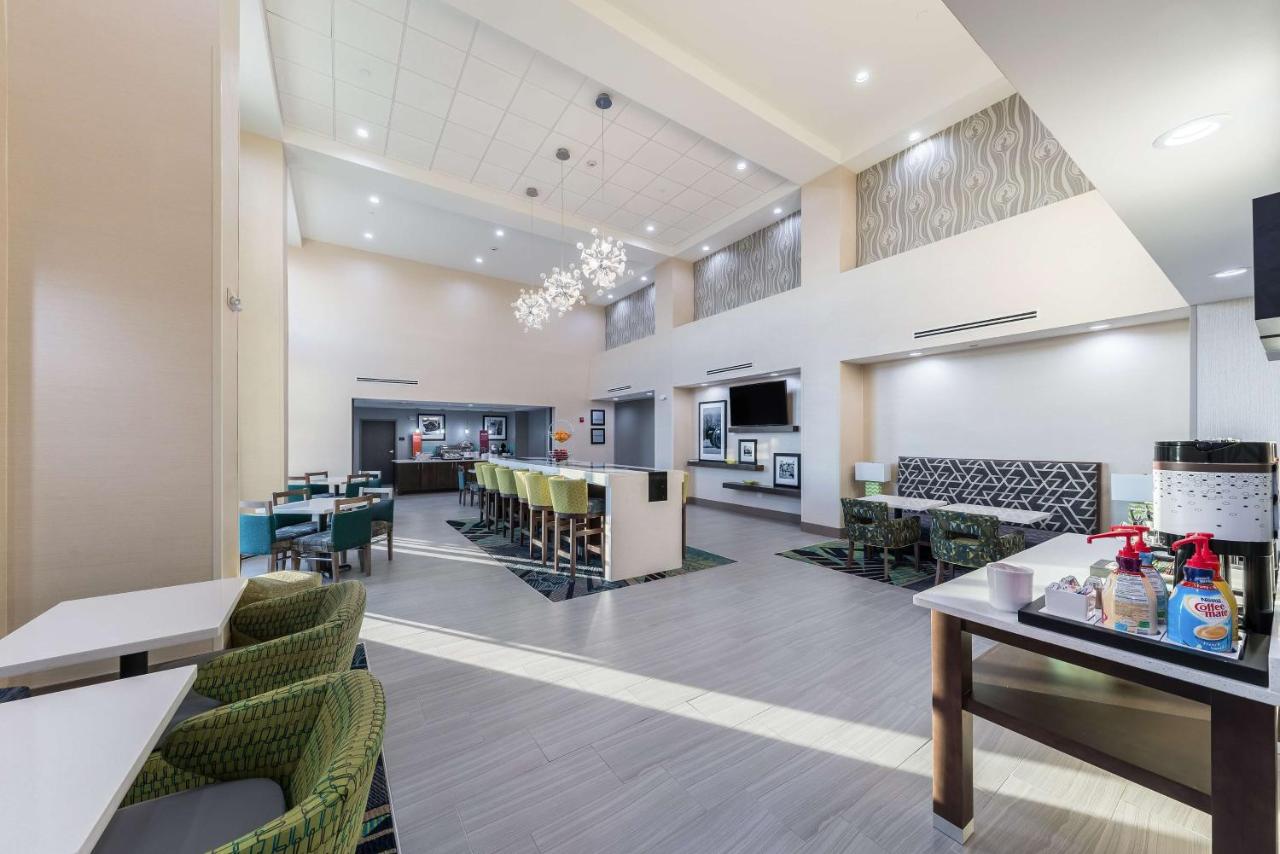 | Hampton Inn & Suites Pryor, Ok