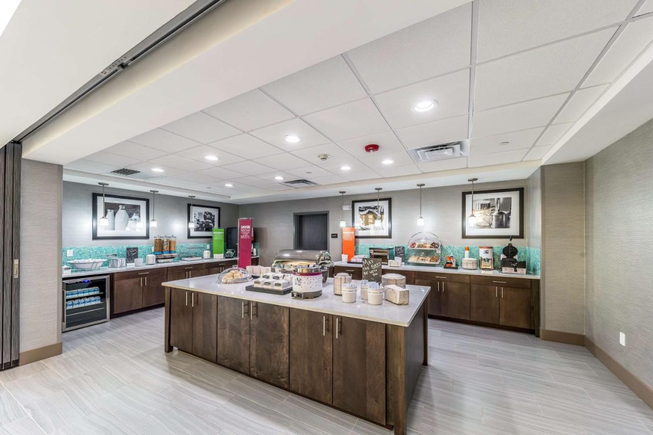 | Hampton Inn & Suites Pryor, Ok