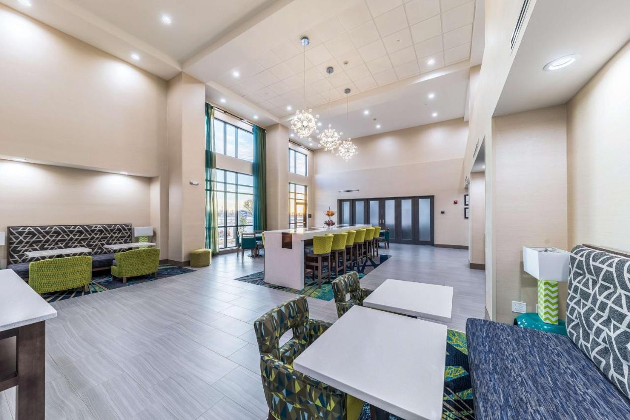 | Hampton Inn & Suites Pryor, Ok