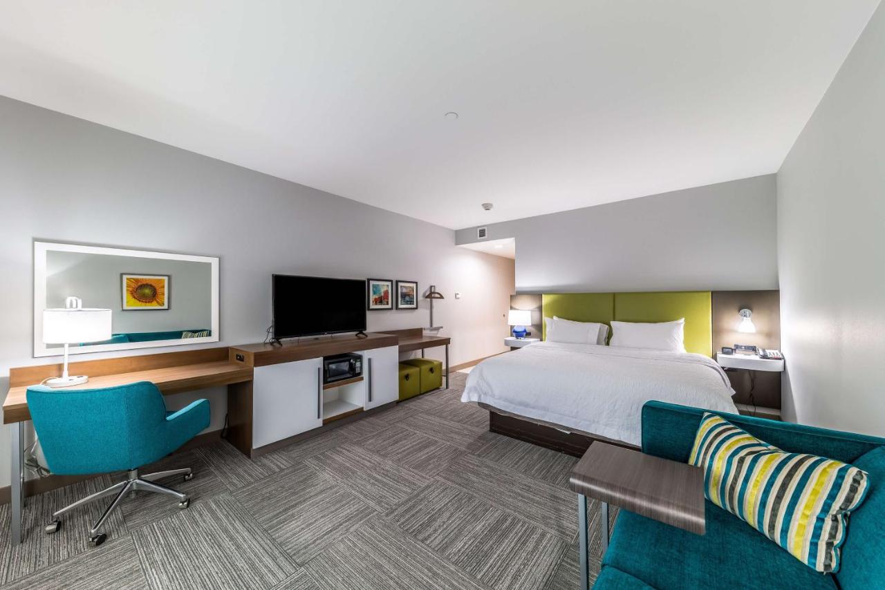 | Hampton Inn & Suites Pryor, Ok