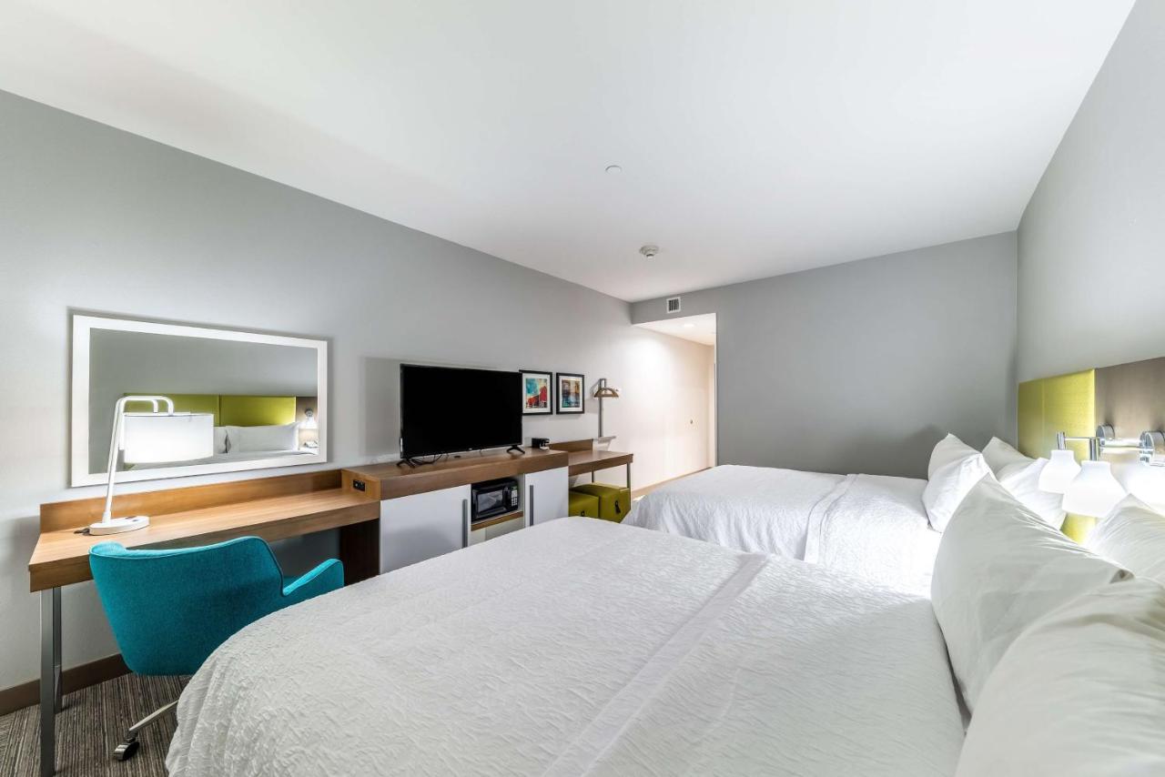 | Hampton Inn & Suites Pryor, Ok