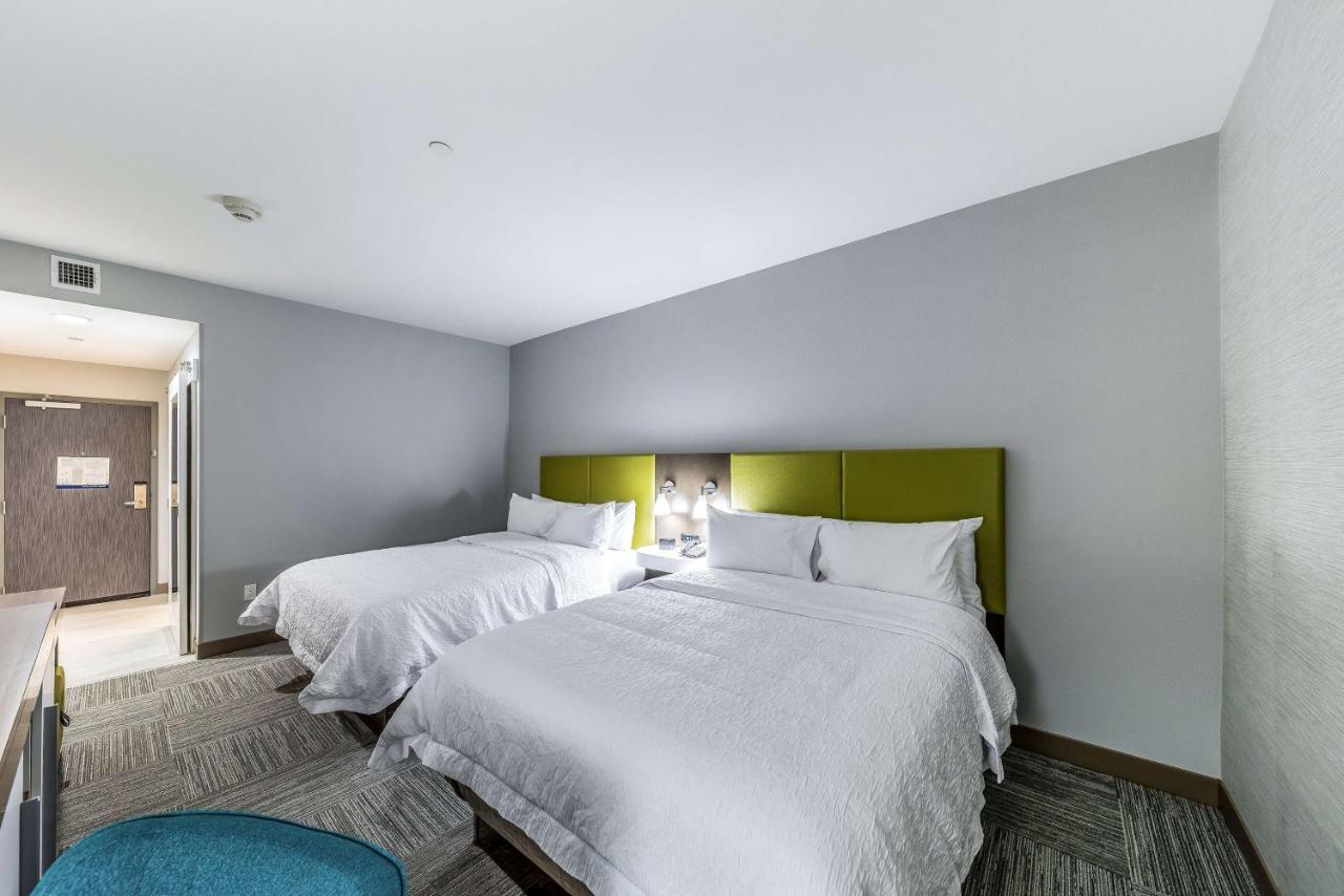 | Hampton Inn & Suites Pryor, Ok