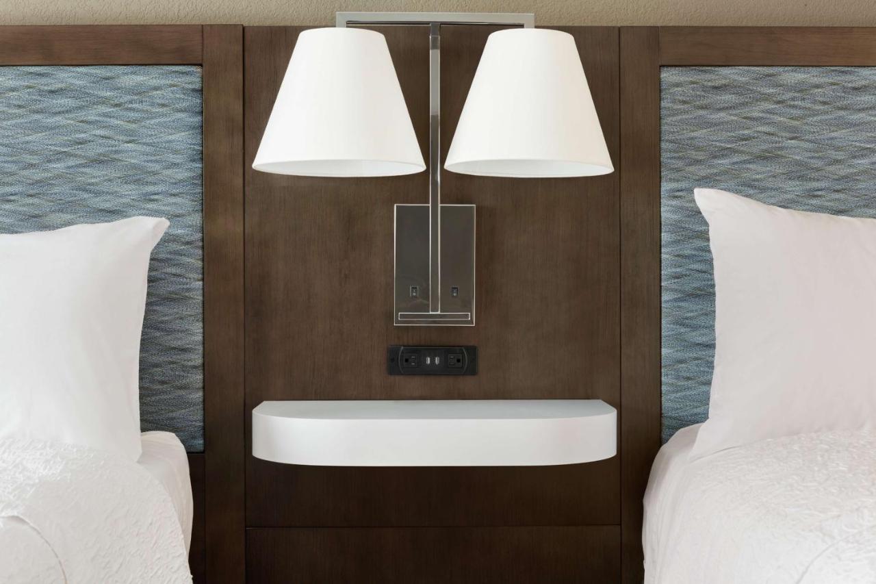 Queen Room with Two Queen Beds - Disability Access/Non-Smoking at Hampton Inn & Suites Salisbury/Fruitland