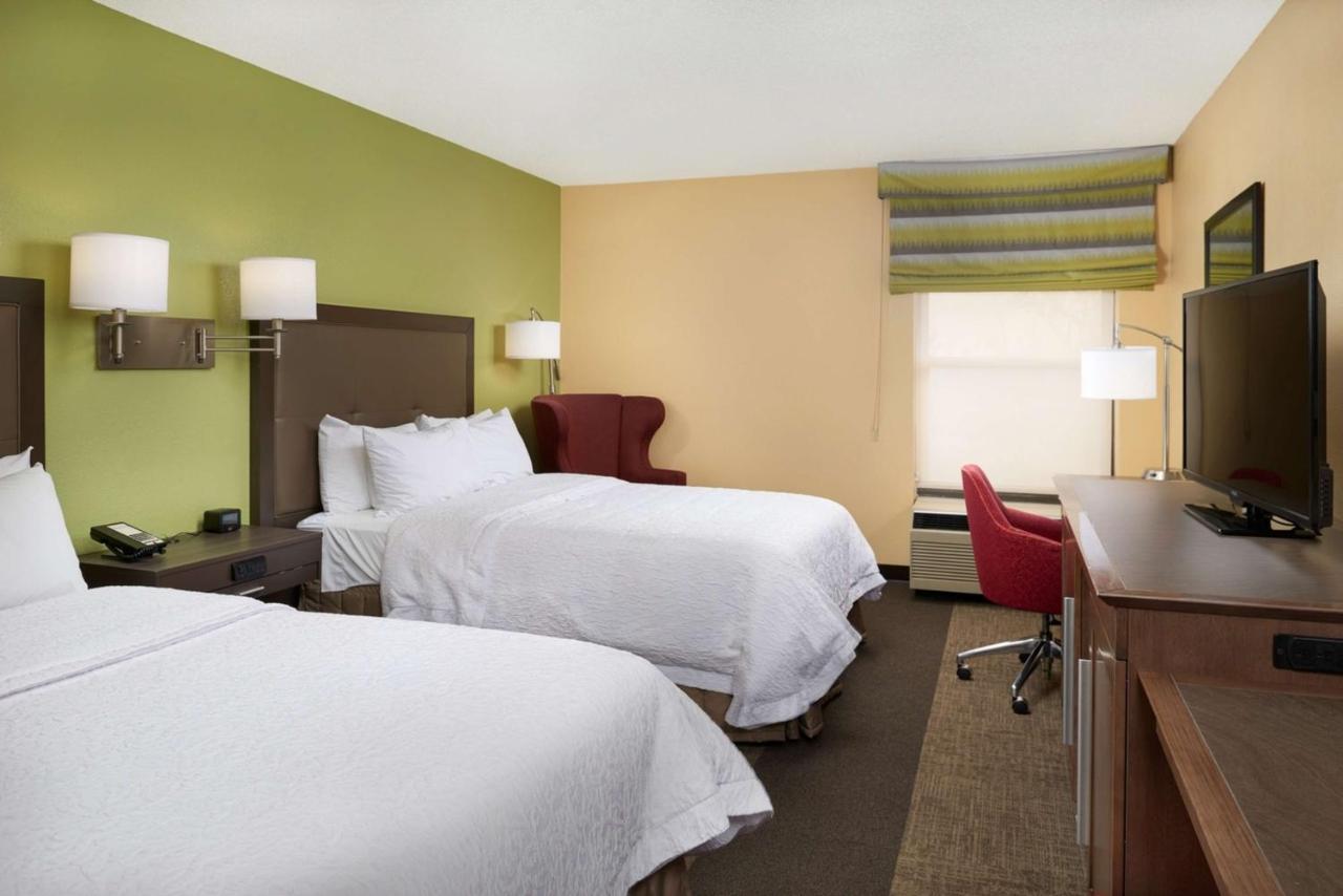 Double Room with Two Double Beds - Non-Smoking at Hampton Inn Shelbyville