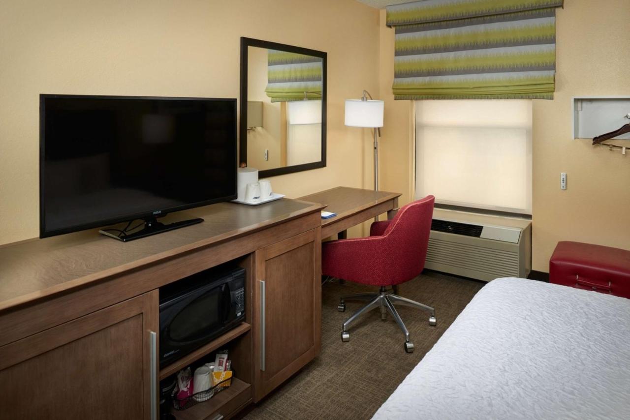 King Room - Disability Access at Hampton Inn Shelbyville