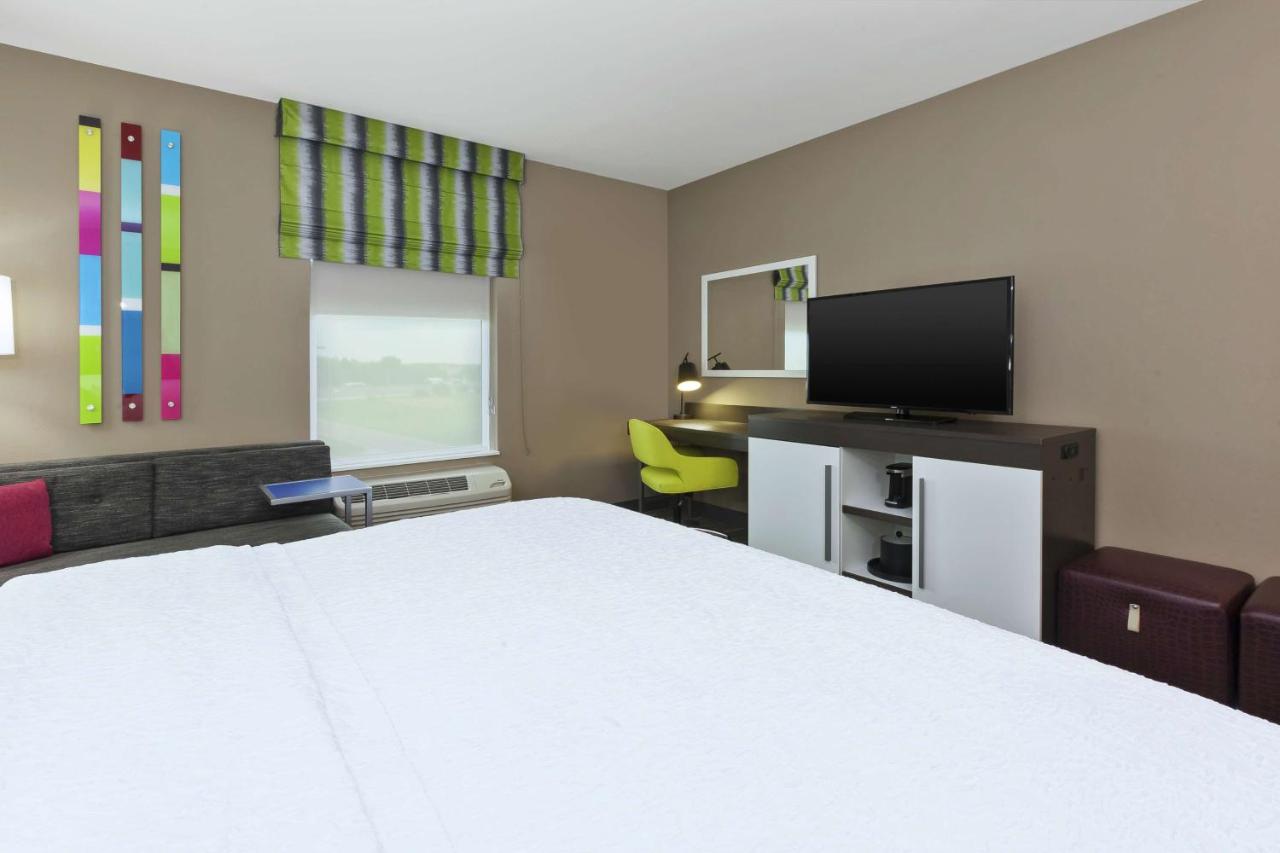 King Room at Hampton Inn Sedalia
