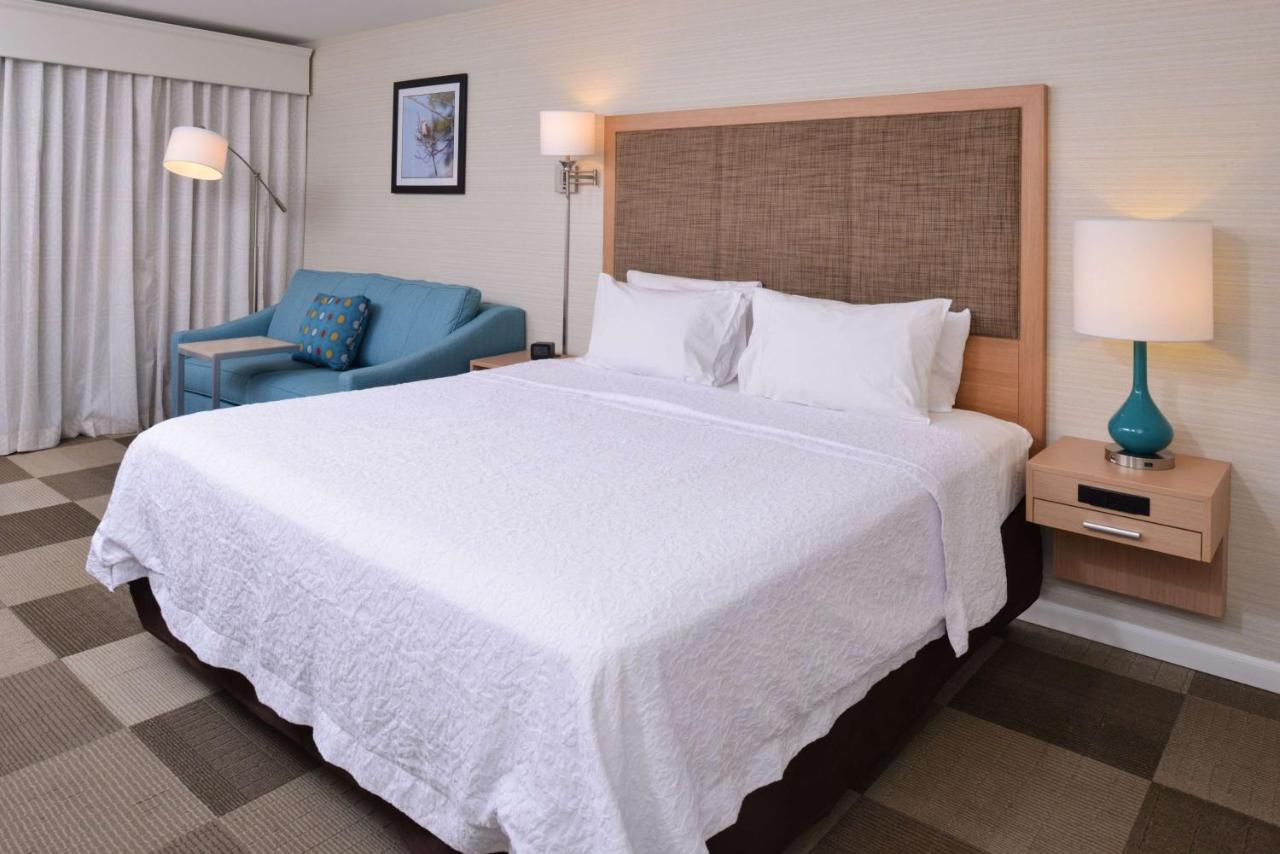 King Room at Hampton Inn Tulsa-Sand Springs