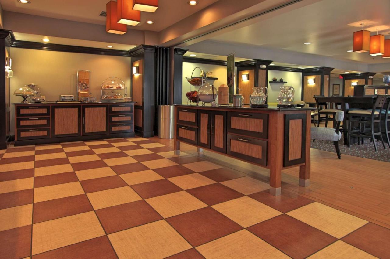 | Hampton Inn Defiance