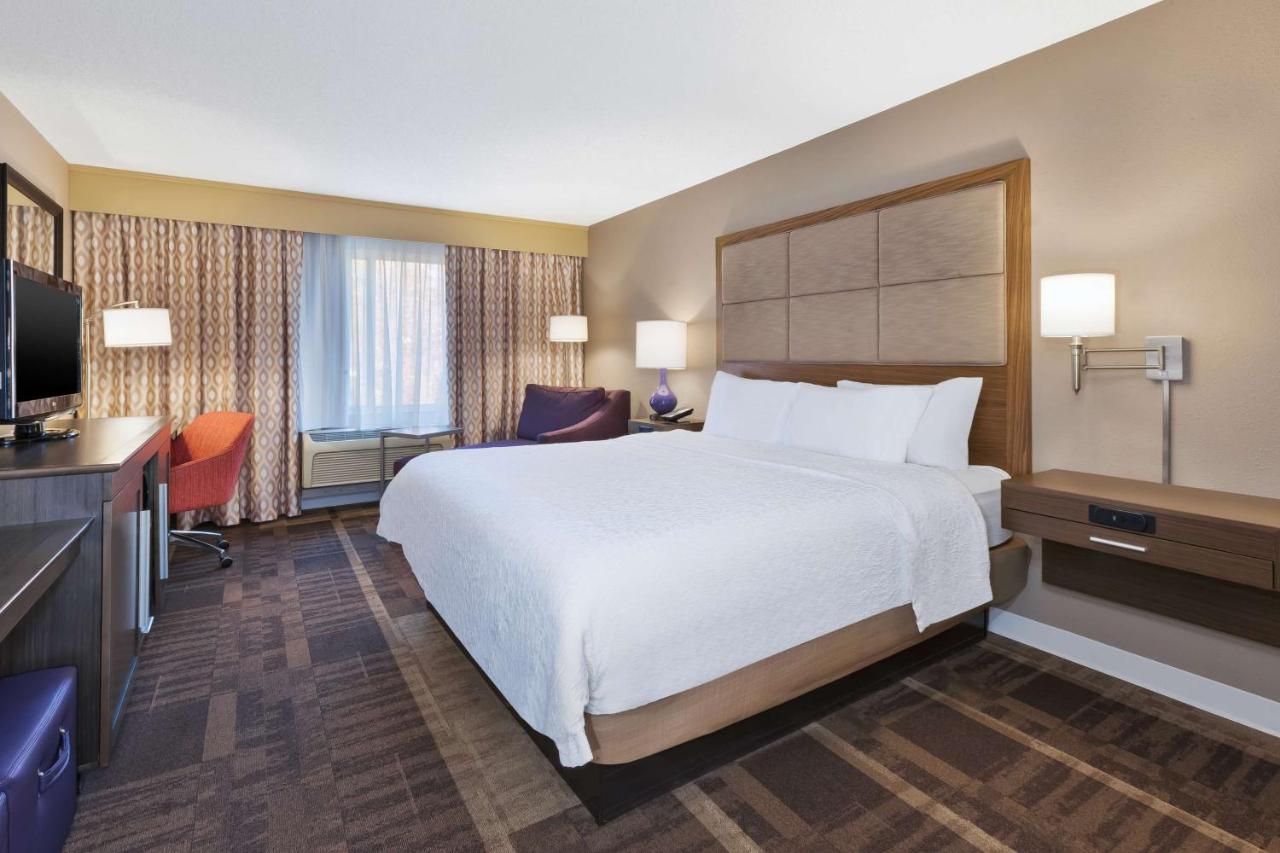  | Hampton Inn Waterbury
