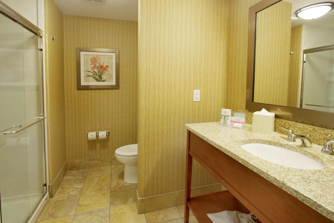 King Room with Sofa Bed at Hampton Inn Bangor