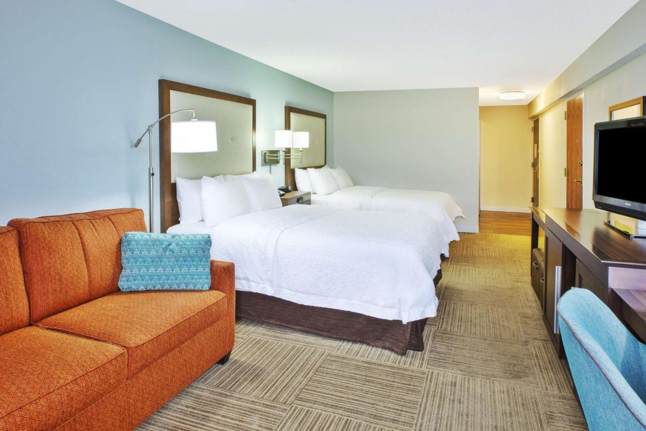 Deluxe Queen Room with Two Queen Beds - Non-Smoking at Hampton Inn Gaylord