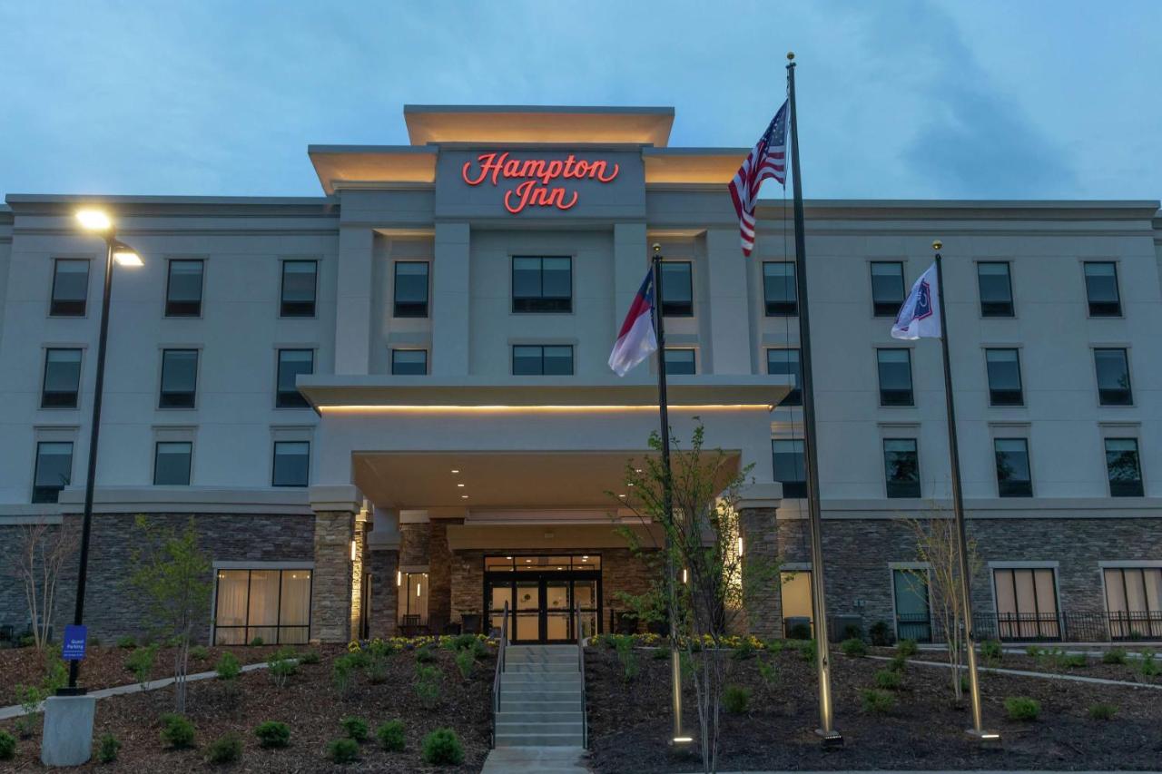 | Hampton Inn Black Mountain