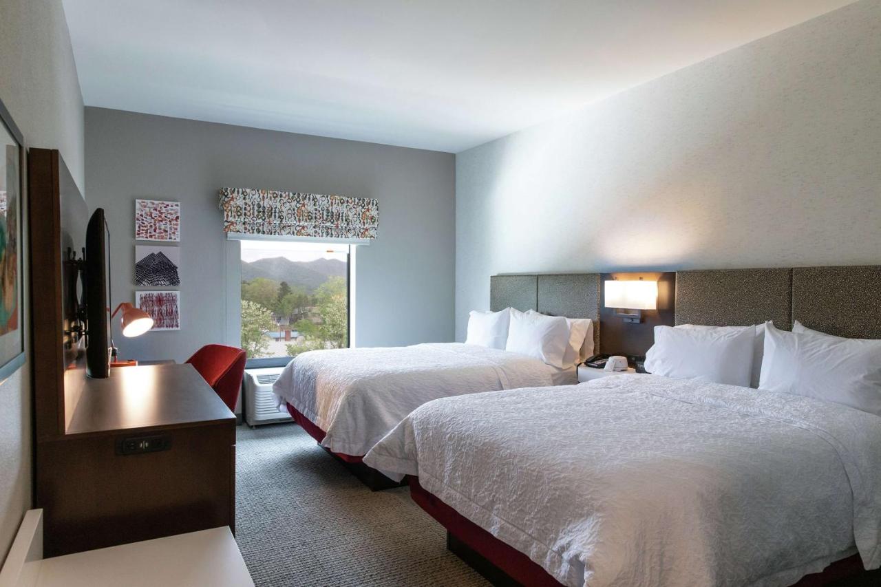 | Hampton Inn Black Mountain