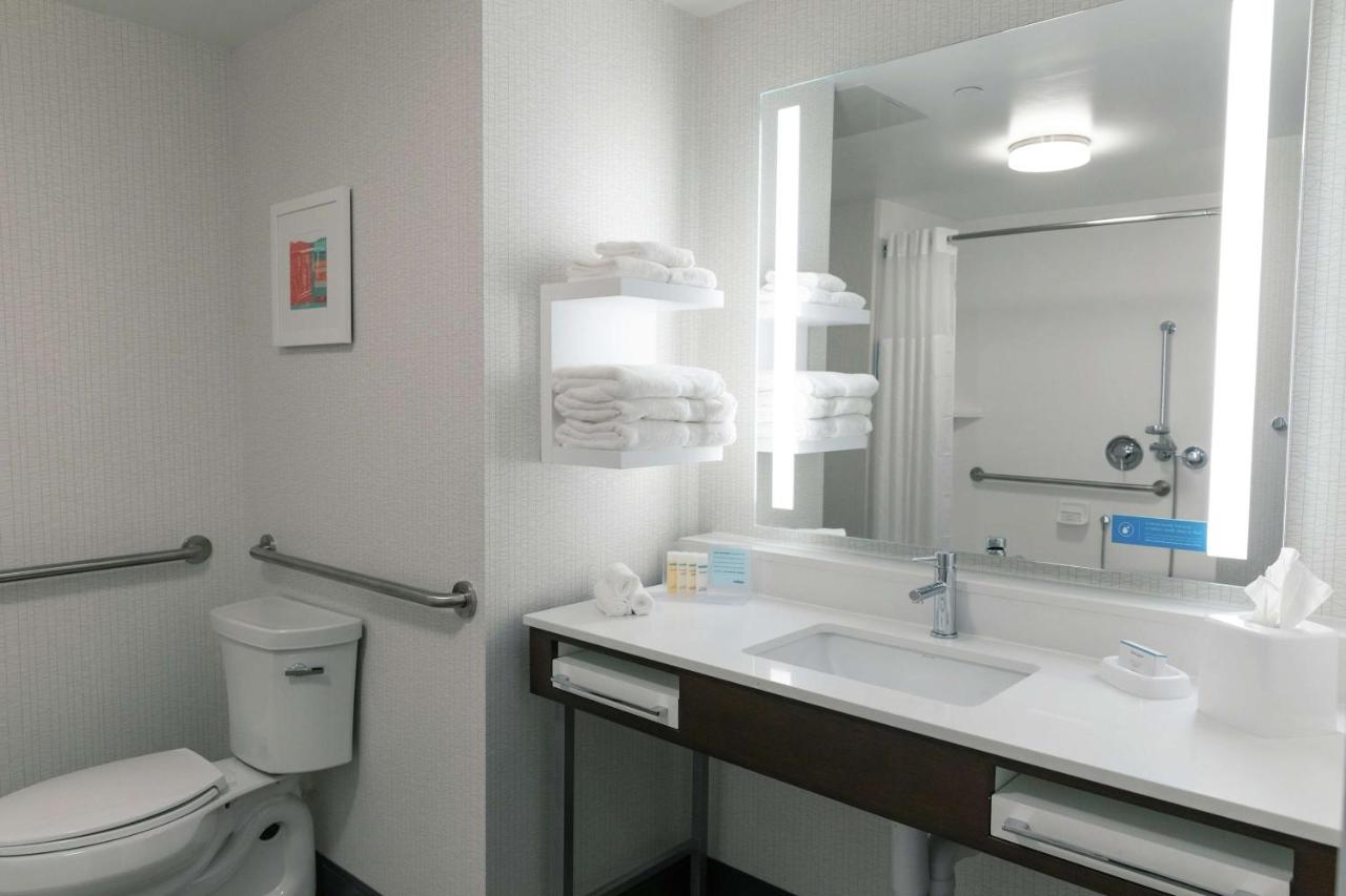 | Hampton Inn Black Mountain