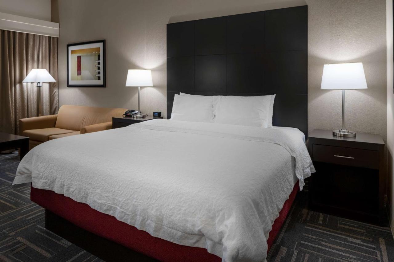 King Room with Sofa Bed - Non-Smoking at Hampton Inn Columbia