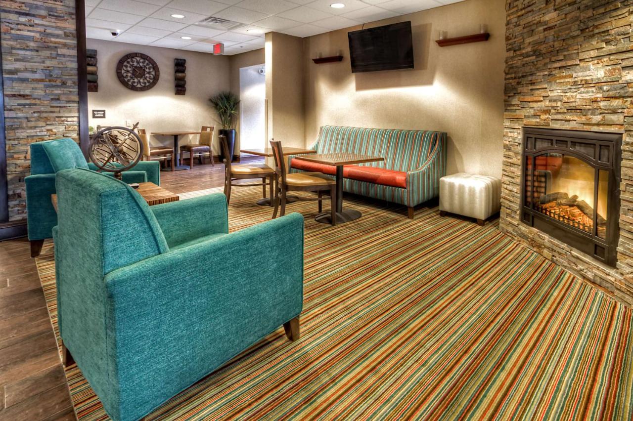 | Hampton Inn Marion