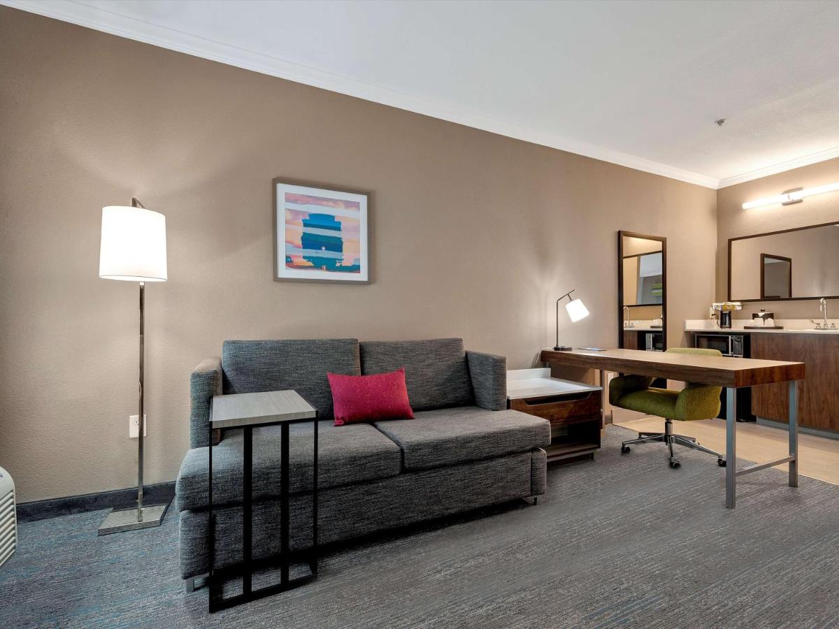 King Suite at Hampton Inn & Suites Lufkin, TX