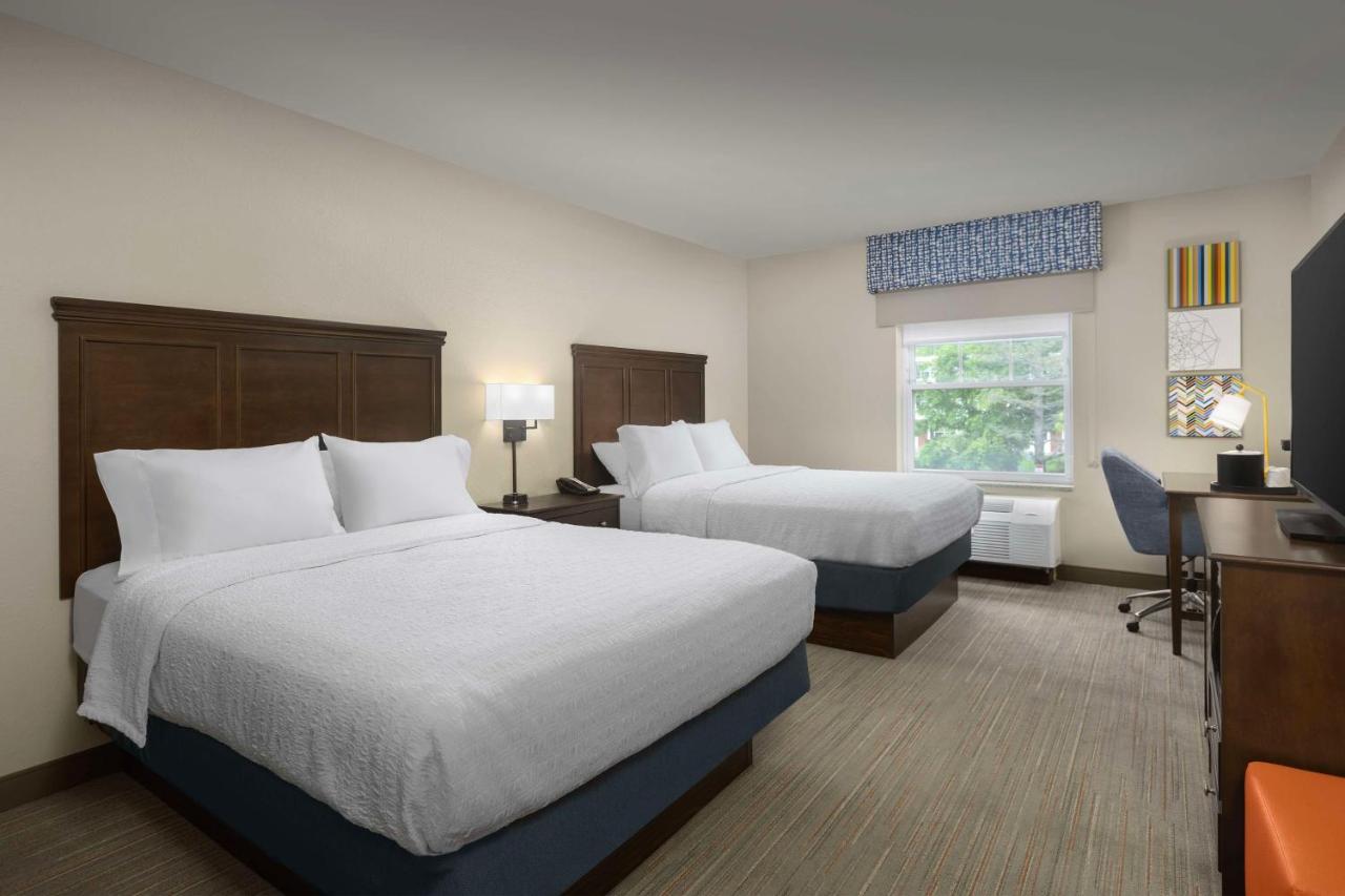 Queen Room with Two Queen Beds - Disability Access/Non-Smoking at Hampton Inn Augusta