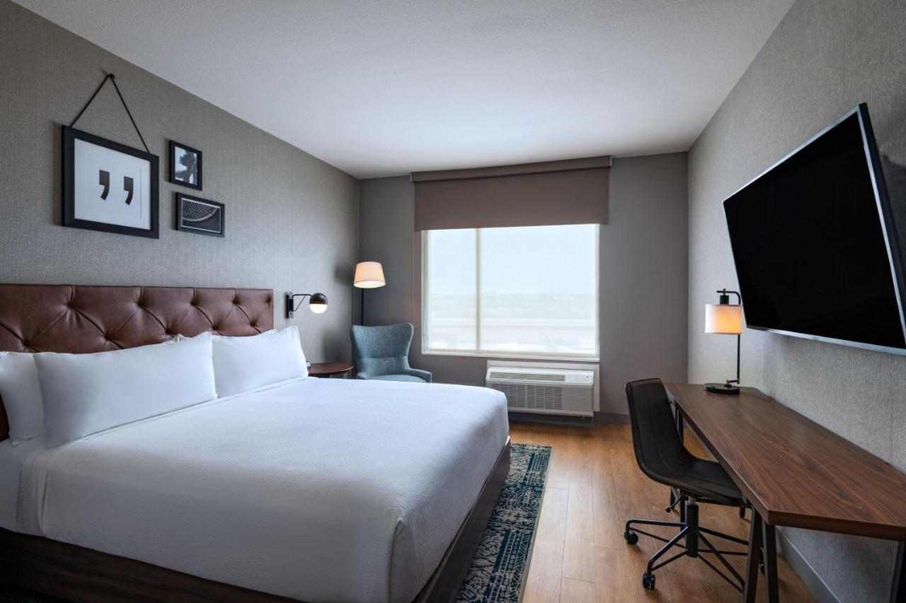 Standard King Room at Four Points by Sheraton Fort Worth North