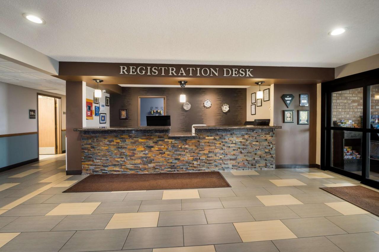 | Best Western Park Oasis Inn