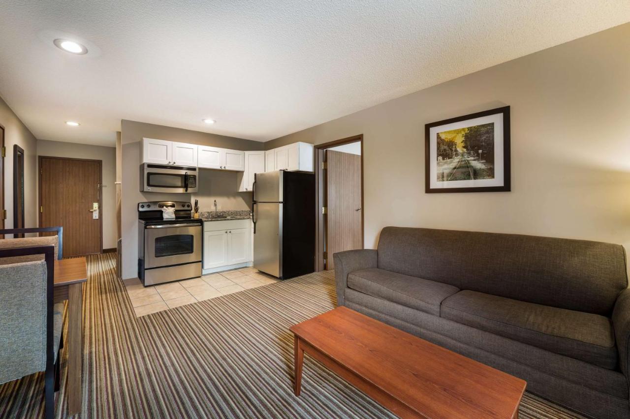 | Best Western Park Oasis Inn