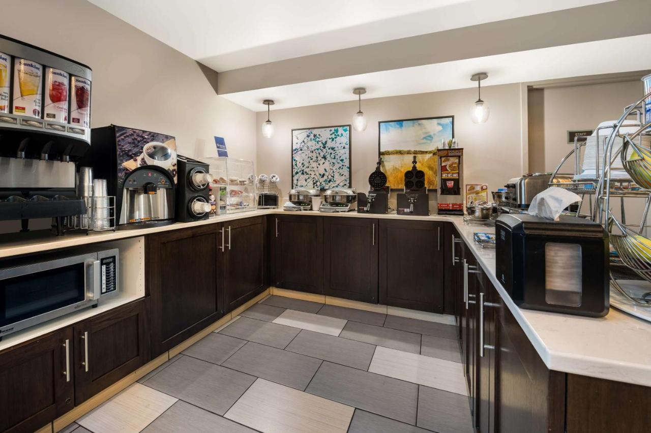 | Best Western Park Oasis Inn