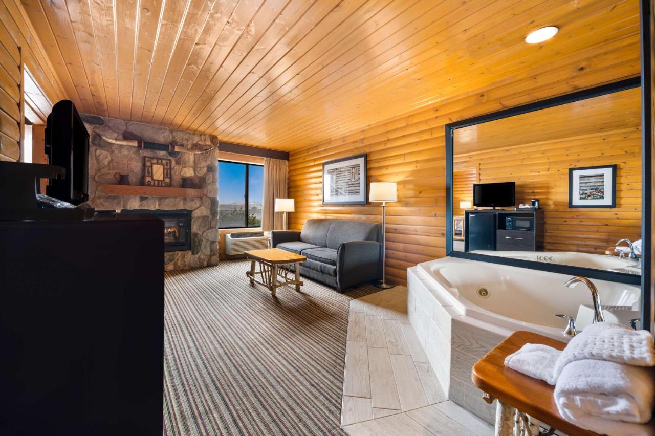 | Best Western Park Oasis Inn