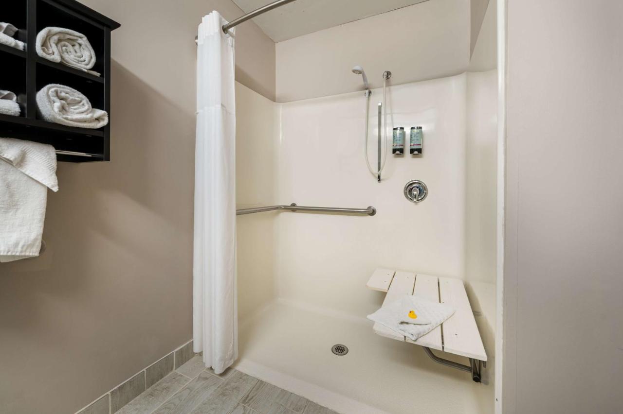 | Best Western Park Oasis Inn