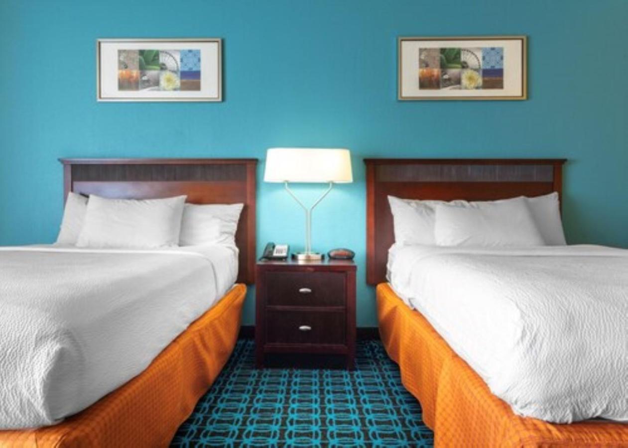 | Fairfield Inn & Suites Cincinnati North/Sharonville