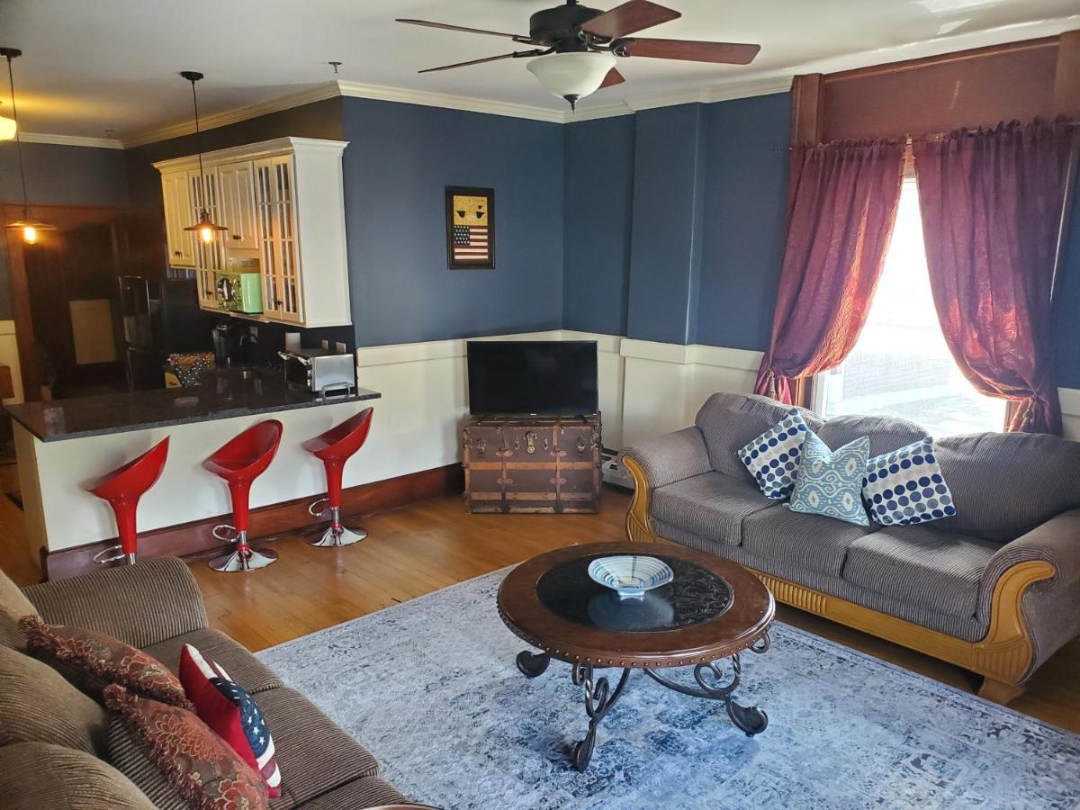 | Firehouse Inn