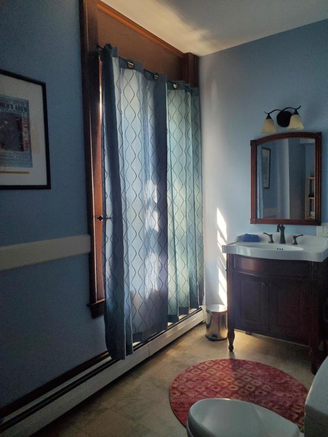 | Firehouse Inn